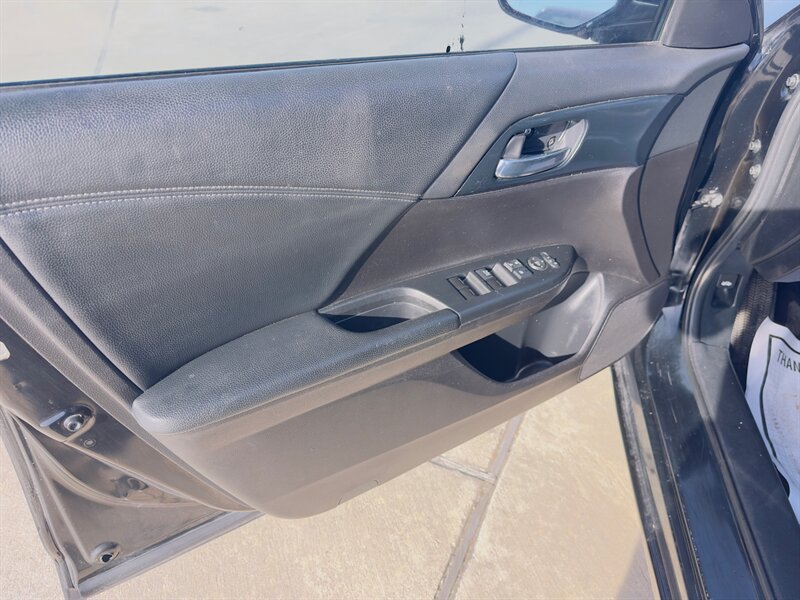 2015 Honda Accord Sport - Photo 28 - Houston, TX 77082