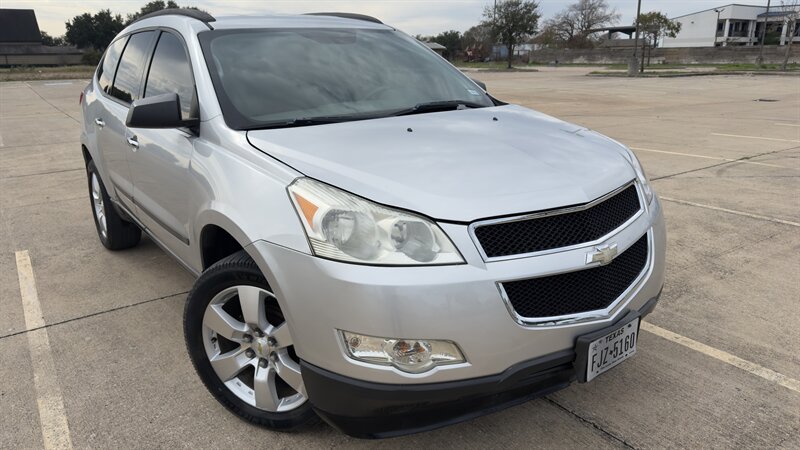 2011 Chevrolet Traverse LS - Photo 3 - Houston, TX 77082