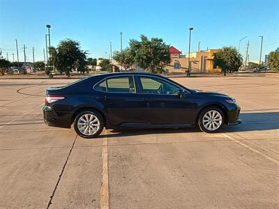 2018 Toyota Camry L   - Photo 7 - Houston, TX 77082