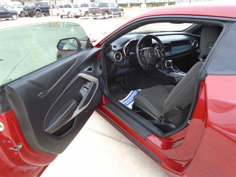2020 Chevrolet Camaro LS - Photo 10 - Houston, TX 77082