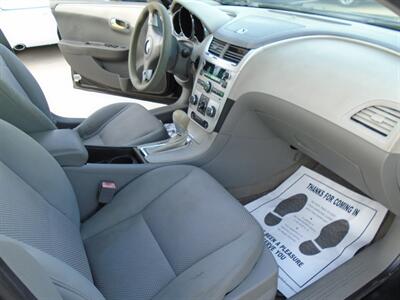 2010 Chevrolet Malibu LS   - Photo 11 - Houston, TX 77082