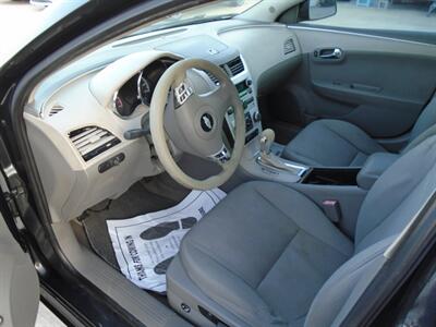 2010 Chevrolet Malibu LS   - Photo 10 - Houston, TX 77082