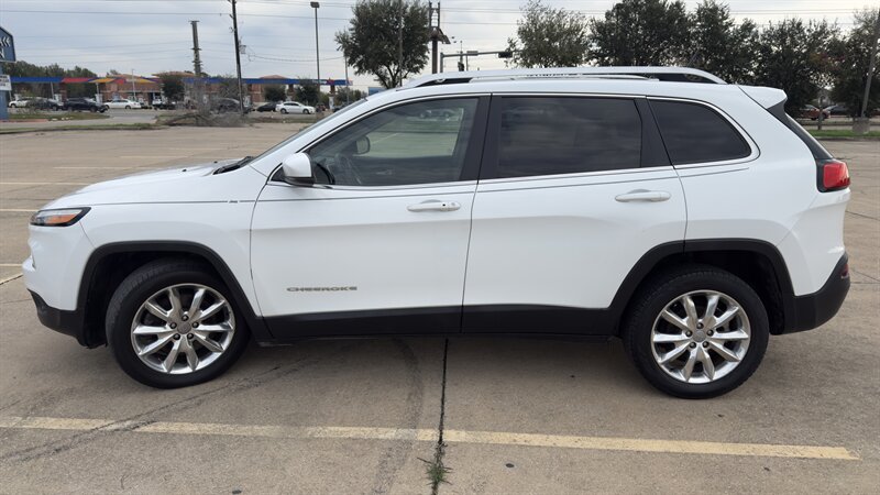 2015 Jeep Cherokee Limited - Photo 11 - Houston, TX 77082