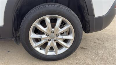 2015 Jeep Cherokee Limited - Photo 24 - Houston, TX 77082