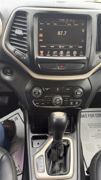 2015 Jeep Cherokee Limited - Photo 27 - Houston, TX 77082