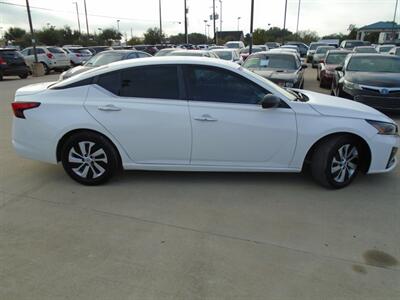 2024 Nissan Altima 2.5 S   - Photo 4 - Houston, TX 77082