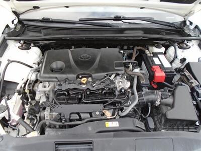 2021 Toyota Camry LE   - Photo 18 - Houston, TX 77082