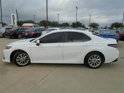 2021 Toyota Camry LE   - Photo 8 - Houston, TX 77082