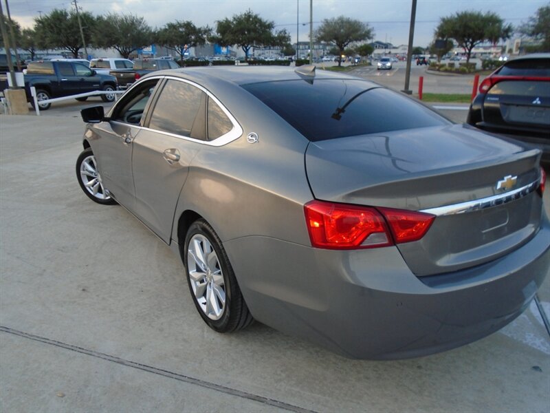 2017 Chevrolet Impala LT - Photo 7 - Houston, TX 77082