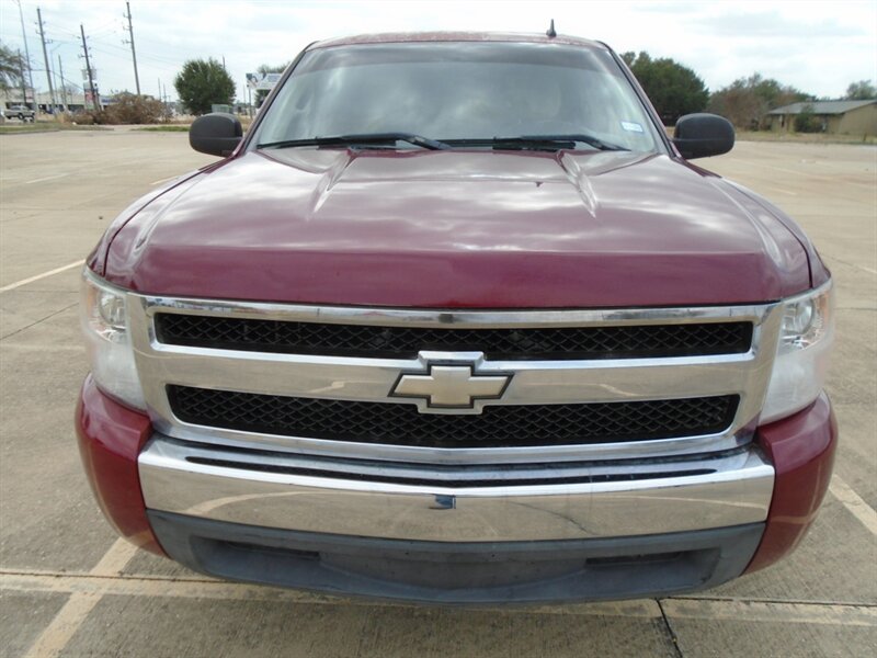 2007 Chevrolet Silverado 1500 Work Truck - Photo 2 - Houston, TX 77082