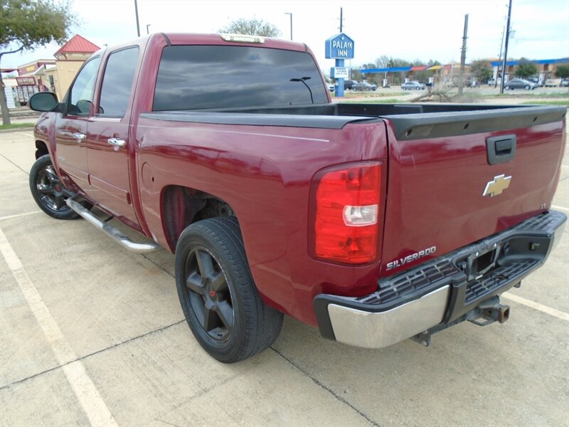 2007 Chevrolet Silverado 1500 Work Truck - Photo 7 - Houston, TX 77082