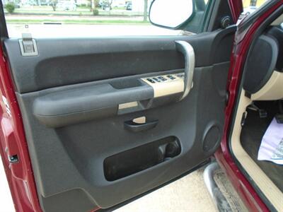 2007 Chevrolet Silverado 1500 Work Truck - Photo 9 - Houston, TX 77082