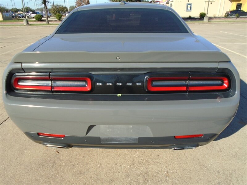 2017 Dodge Challenger GT - Photo 6 - Houston, TX 77082