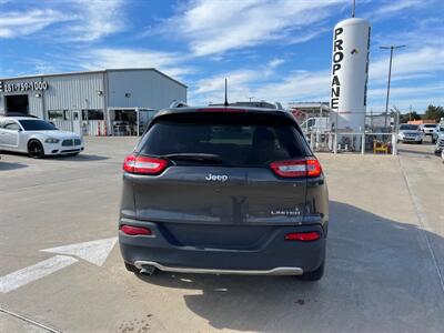 2016 Jeep Cherokee Limited - Photo 6 - Houston, TX 77082