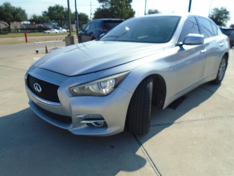 2017 INFINITI Q50 Premium