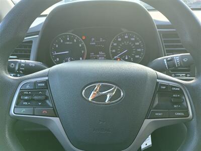 2017 Hyundai ELANTRA SE - Photo 11 - Houston, TX 77082