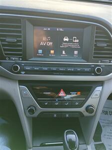 2017 Hyundai ELANTRA SE - Photo 14 - Houston, TX 77082