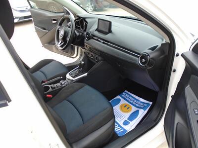 2020 Toyota Yaris L - Photo 17 - Houston, TX 77082