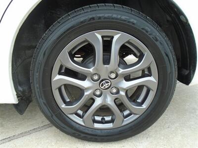 2020 Toyota Yaris L - Photo 14 - Houston, TX 77082