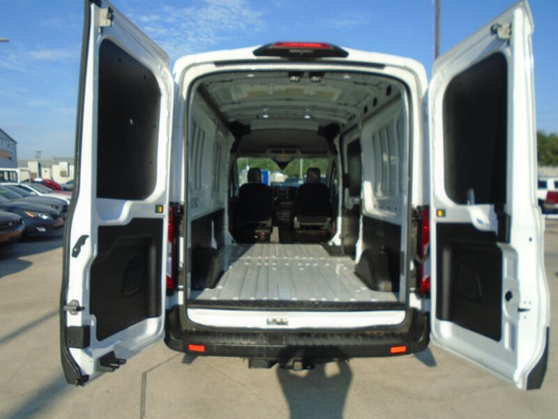 2020 Ford Transit 250 - Photo 10 - Houston, TX 77082
