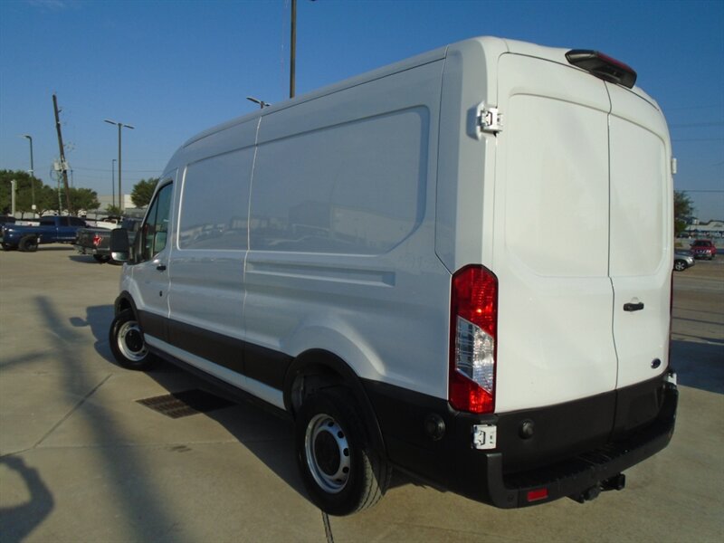 2020 Ford Transit 250 - Photo 7 - Houston, TX 77082