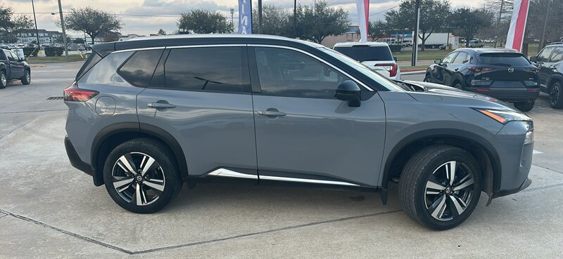 2021 Nissan Rogue SL - Photo 4 - Houston, TX 77082