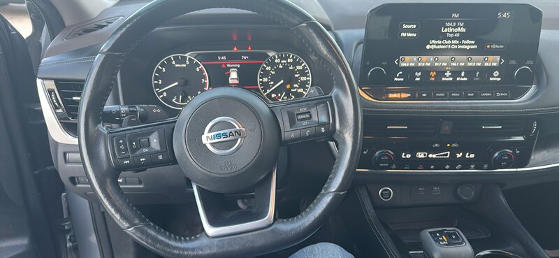 2021 Nissan Rogue SL - Photo 13 - Houston, TX 77082