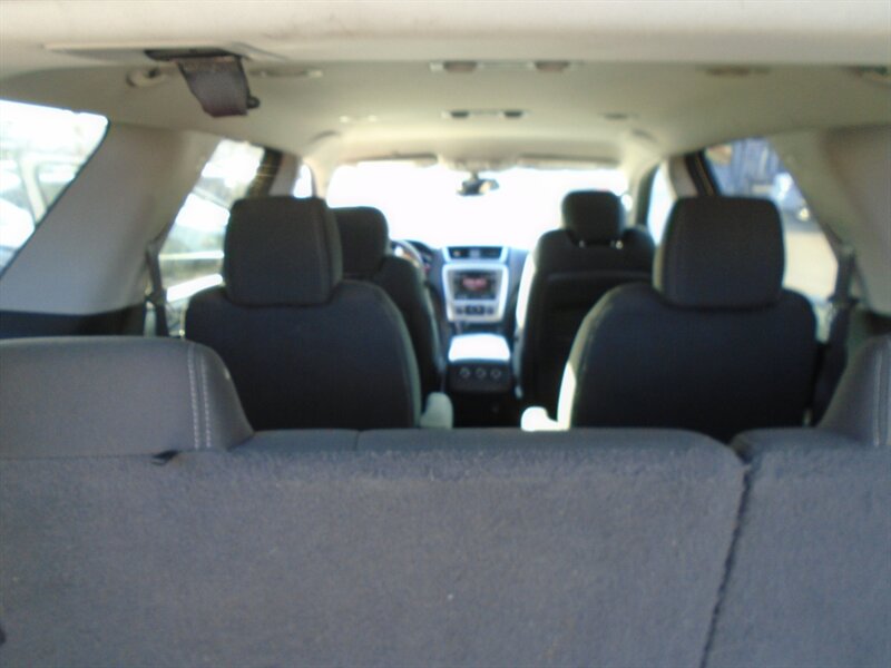2015 GMC Acadia SLE-2 - Photo 18 - Houston, TX 77082