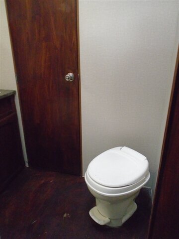 2016 Zinger ZT27RL16 - Photo 17 - Houston, TX 77082