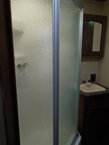 2016 Zinger ZT27RL16 - Photo 16 - Houston, TX 77082