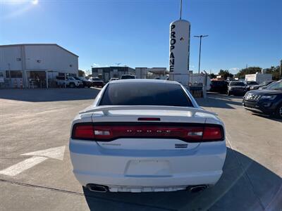 2013 Dodge Charger SE   - Photo 6 - Houston, TX 77082