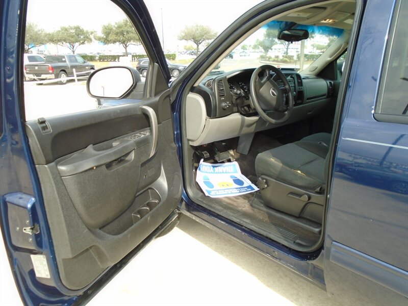 2012 GMC Sierra 1500 SL - Photo 11 - Houston, TX 77082