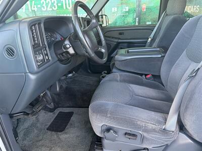 2002 Chevrolet Avalanche 1500   - Photo 17 - Orange, CA 92868