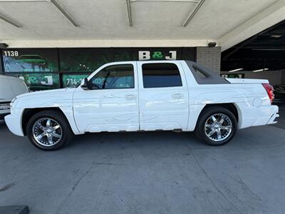 2002 Chevrolet Avalanche 1500   - Photo 4 - Orange, CA 92868
