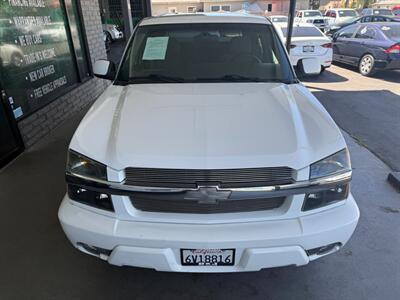 2002 Chevrolet Avalanche 1500   - Photo 13 - Orange, CA 92868