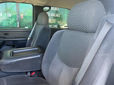 2002 Chevrolet Avalanche 1500   - Photo 18 - Orange, CA 92868