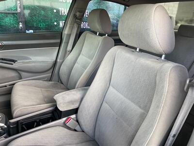 2011 Honda Civic LX   - Photo 18 - Orange, CA 92868