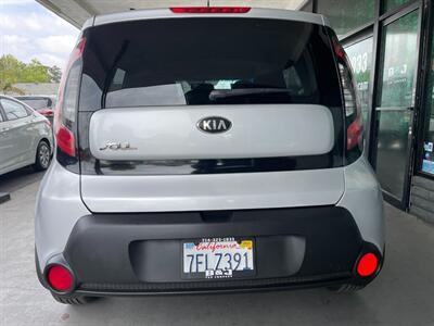 2014 Kia Soul - Photo 14 - Orange, CA 92868