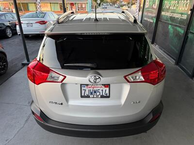 2015 Toyota RAV4 XLE   - Photo 14 - Orange, CA 92868