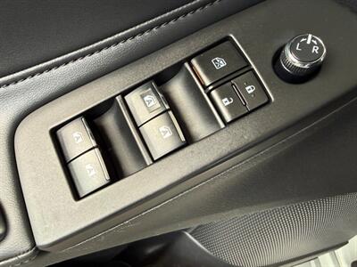 2019 Toyota Avalon XLE   - Photo 25 - Orange, CA 92868