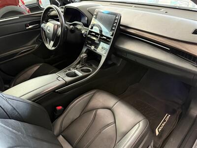 2019 Toyota Avalon XLE   - Photo 28 - Orange, CA 92868