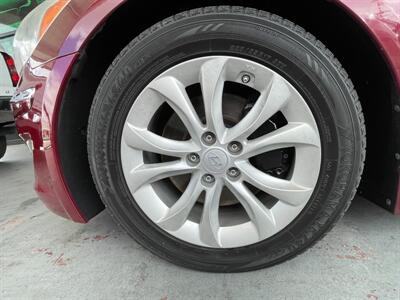 2013 Hyundai Genesis 3.8   - Photo 33 - Orange, CA 92868