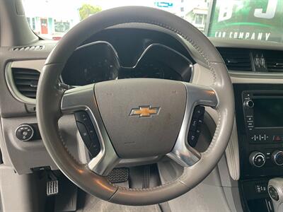 2016 Chevrolet Traverse LT   - Photo 21 - Orange, CA 92868