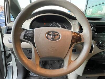 2013 Toyota Sienna LE 8-Passenger   - Photo 28 - Orange, CA 92868