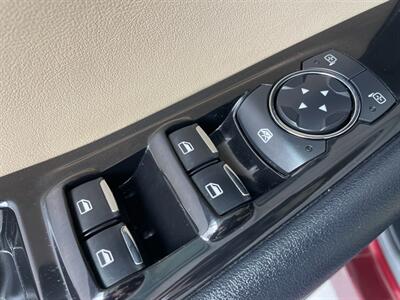 2018 Ford Edge SEL   - Photo 24 - Orange, CA 92868