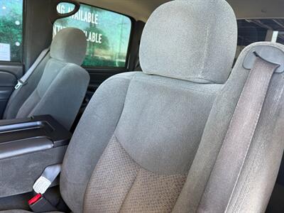 2004 Chevrolet Silverado 2500HD LS   - Photo 18 - Orange, CA 92868