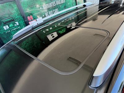 2017 Toyota RAV4 XLE   - Photo 16 - Orange, CA 92868