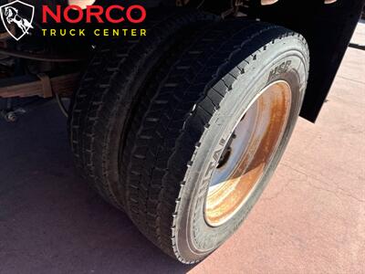 2012 Ford F-550 XL 12' stakebed w liftgate(1600 LB) Crew Cab - Photo 12 - Norco, CA 92860