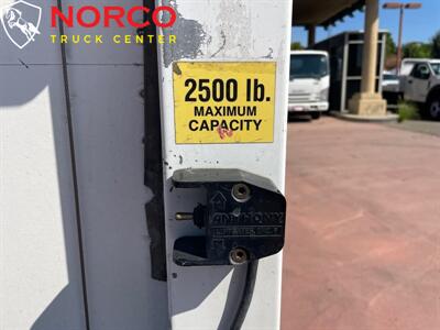 2018 chevy 4500 14' Box w/ Liftgate (2500 lbs. Capacity) - Photo 22 - Norco, CA 92860