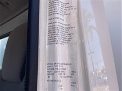 2018 chevy 4500 14' Box w/ Liftgate (2500 lbs. Capacity) - Photo 13 - Norco, CA 92860